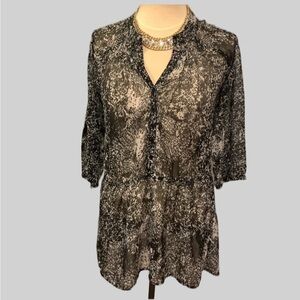🤩 SHOW SPECIAL - BLUECRUSH Black and White Front Button Top size xl